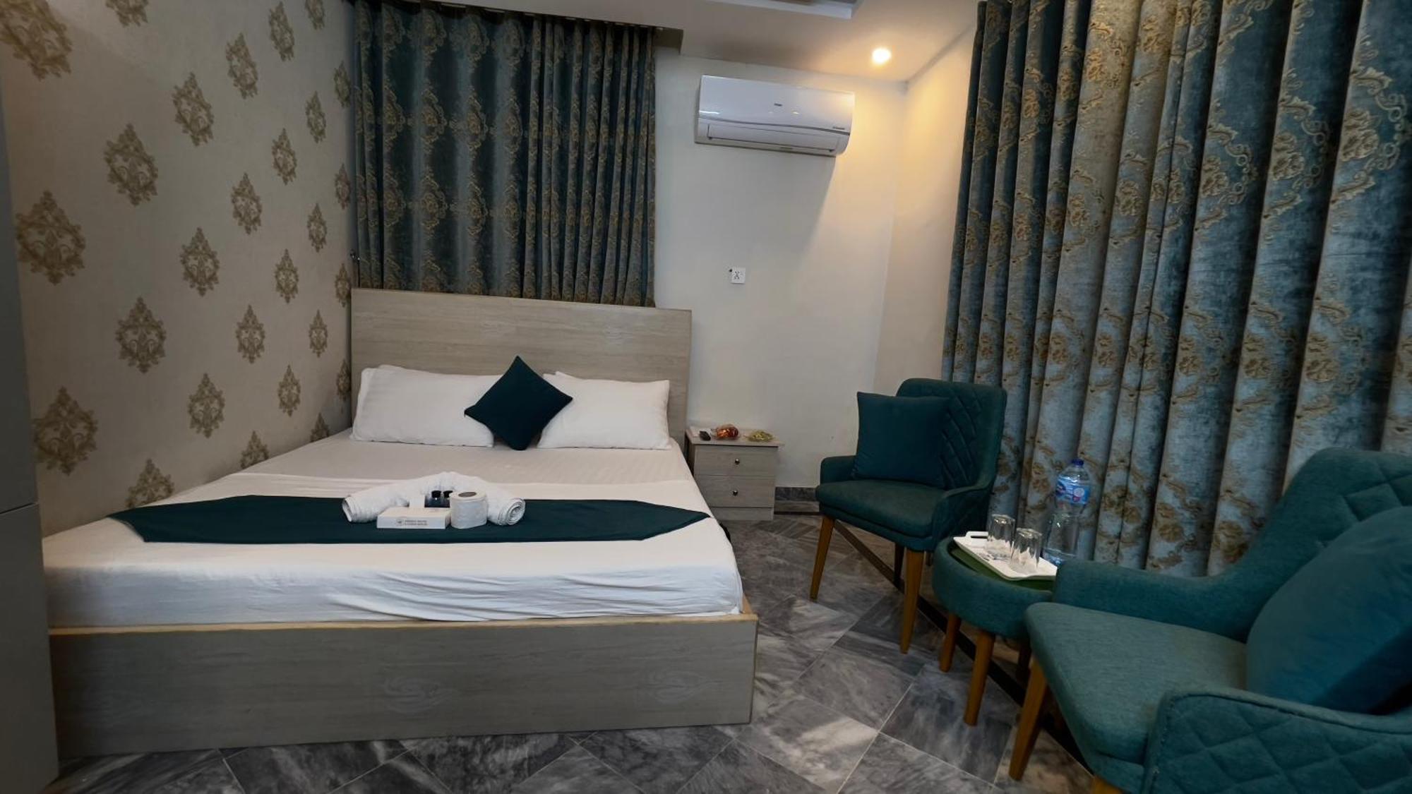 Midways Guest House And Hotels Islamabad Exterior photo