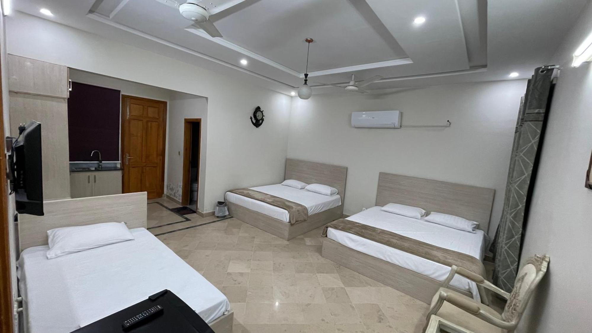 Midways Guest House And Hotels Islamabad Exterior photo