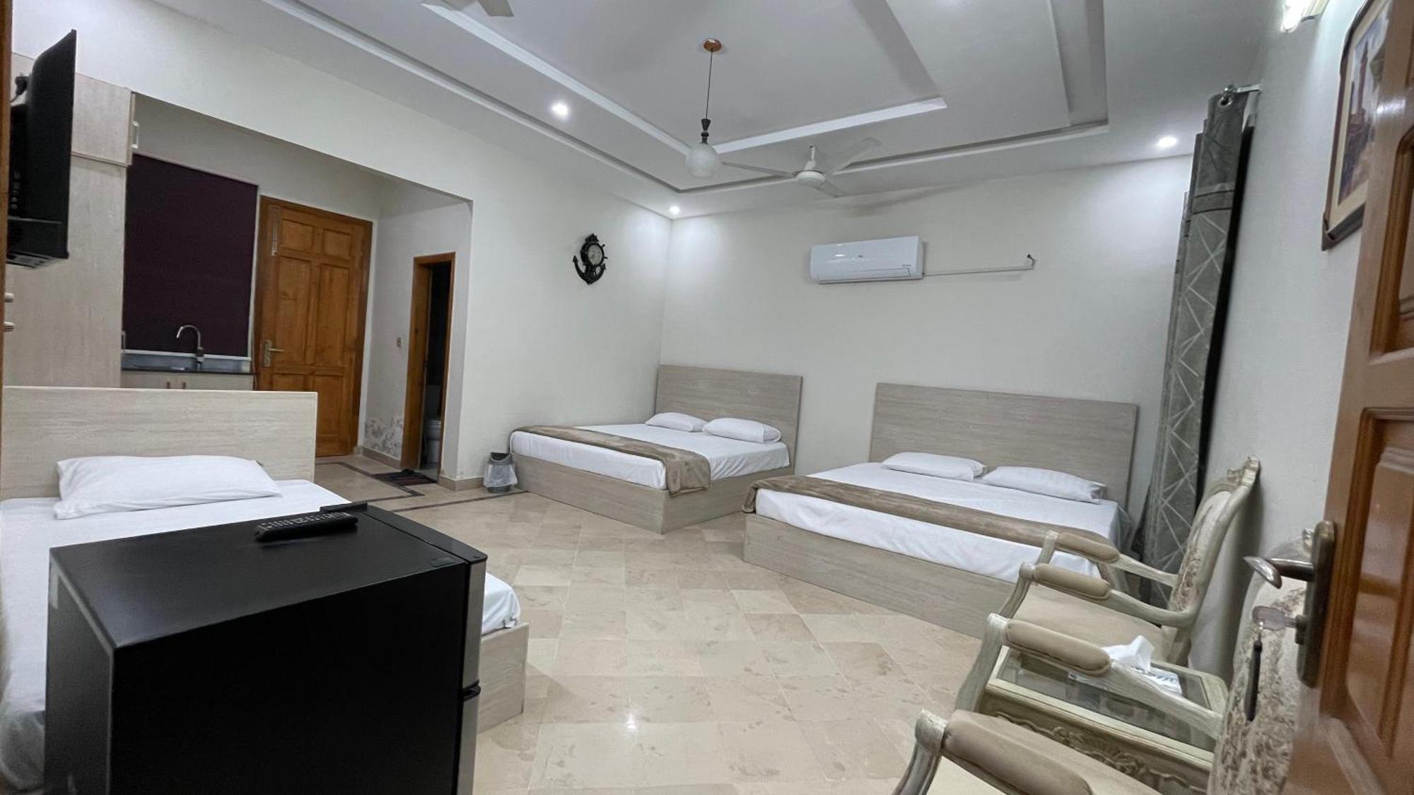 Midways Guest House And Hotels Islamabad Exterior photo